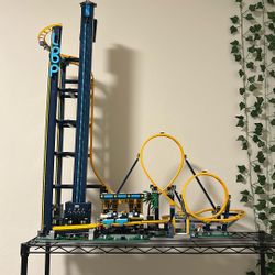 Pre-build lego loop coaster 10303