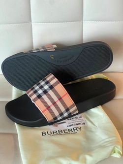 Burberry men slides