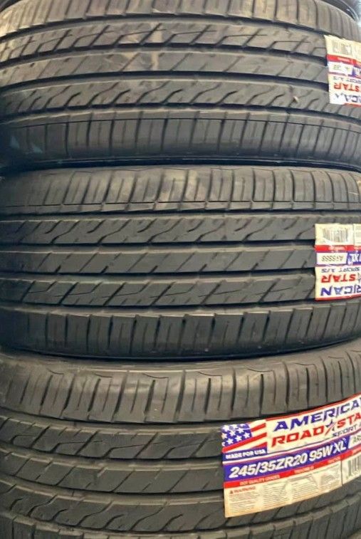 245 35 20 Set Of Tires 