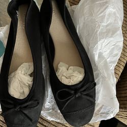 Women’s Flat Shoes