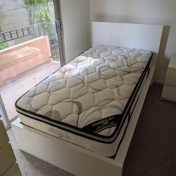 Bed With Mattress 