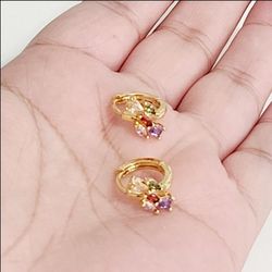 18k Gold Plated Zircon Hugggie New 