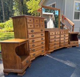Vintage 5 Piece Solid Wood Dresser & Nightstand Set