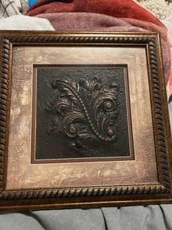 Beautiful 3d leaf picture bronze/gold color