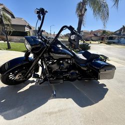 2019 Harley Davidson Road King Special