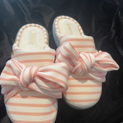Kooba Pink & White Comfy Slippers Size 8-9