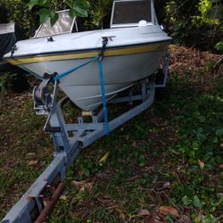 19ft Fiberglass Boat