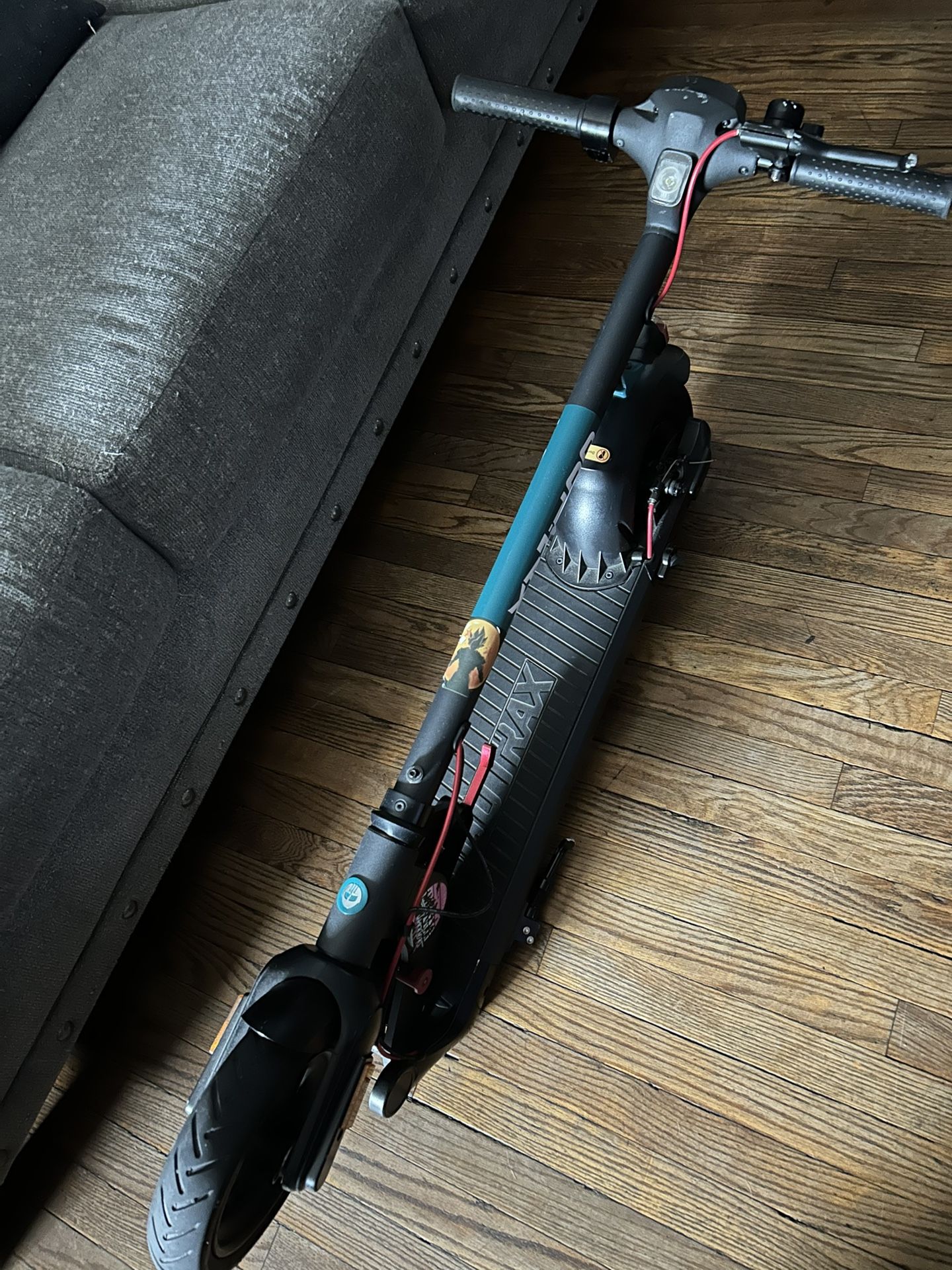 Apex GoTrax E-scooter 