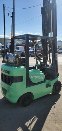 Hyundai HLF25C-5 Propane Forklift – 4,500 LB Capacity – Side Shift – Ready to Work