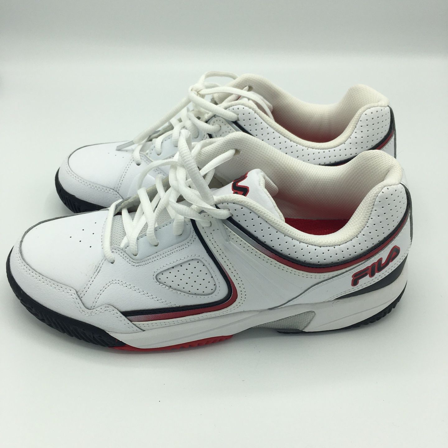Fila Rovello Men's Court Shoes for Sale in Los Angeles, CA - OfferUp