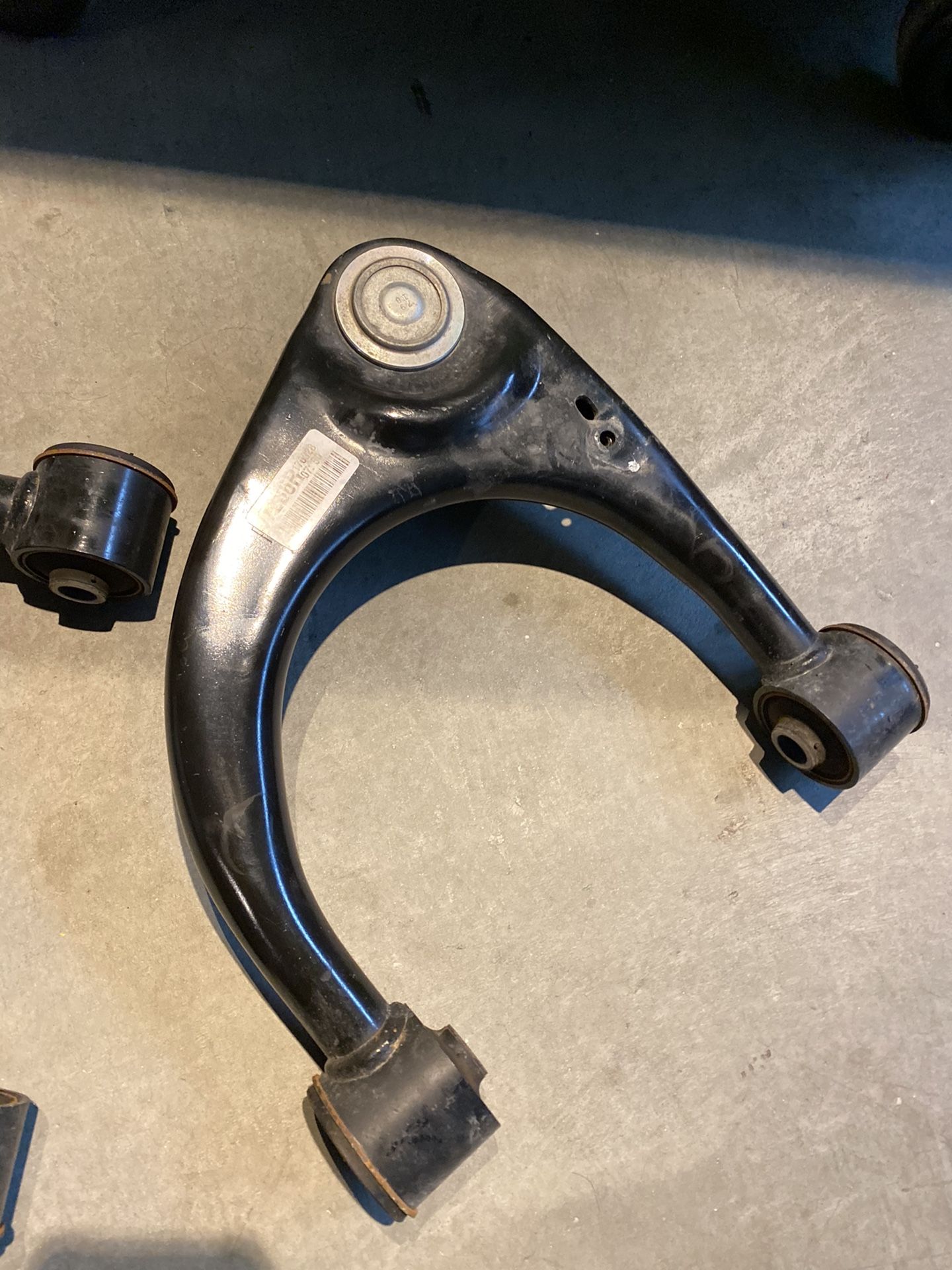 Toyota Tundra upper control arms