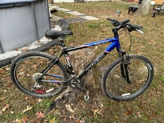 Trek Mountain Bike 