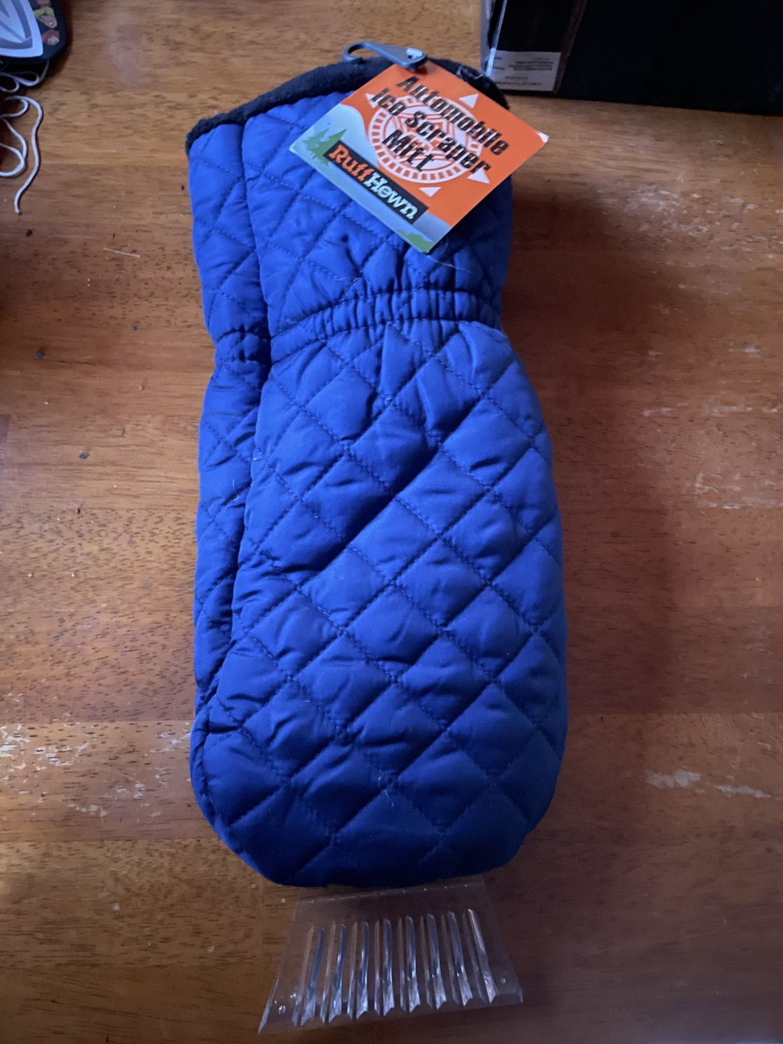 Mitten Ice Scraper