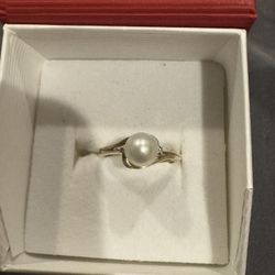 10k solid gold pearl ring 
