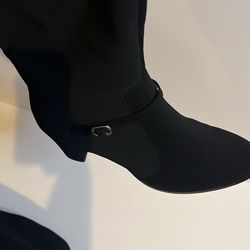 Women’s Black Suede Size 10 Boots
