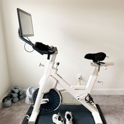 MYX1 Bike With Cover And Additional Seat Cushion 