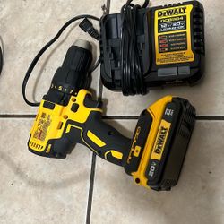 Cordless drill & Charger From Dewalt 