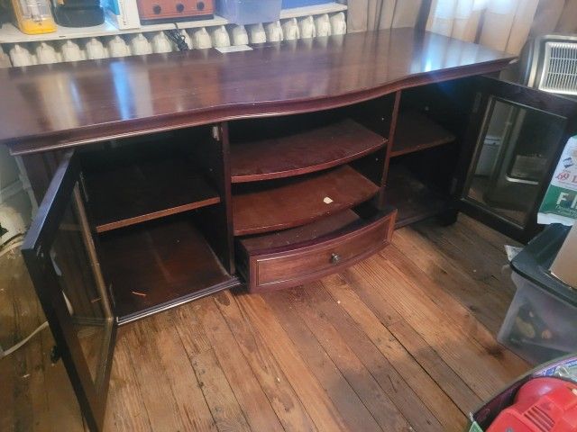 Curved Front Tv Stand