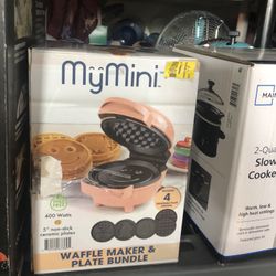 My Mini Waffle Maker And Plate Bundle