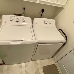GE Washer & Electric Dryer Set - Excellent Condition, Cleans Clothing Great (Washing Machine : GTW335ASN1WW / Dryer : GTD32EAS0KWW)