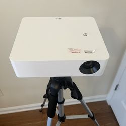 LG Projector 