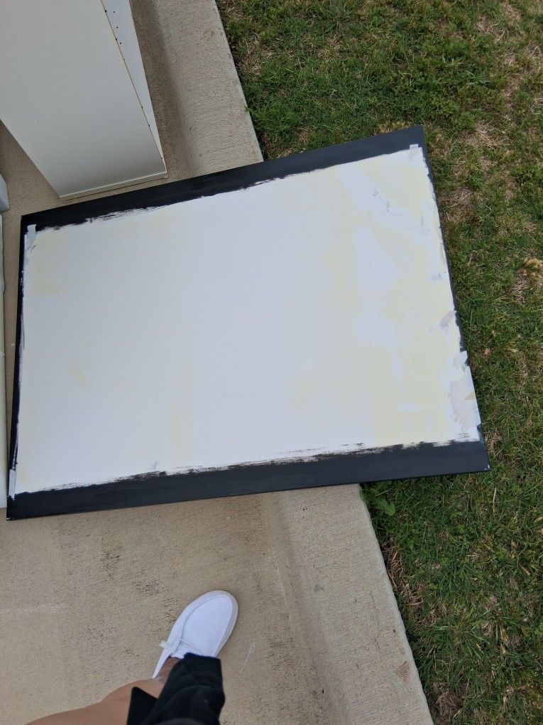 House Hold Empty Paint Canvas Shelving 