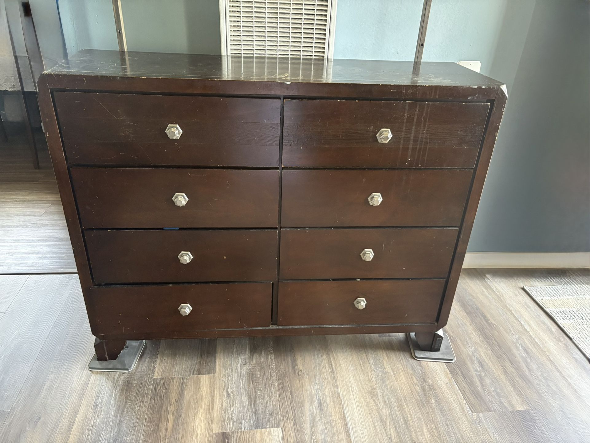 Bedroom Dresser With Mirror