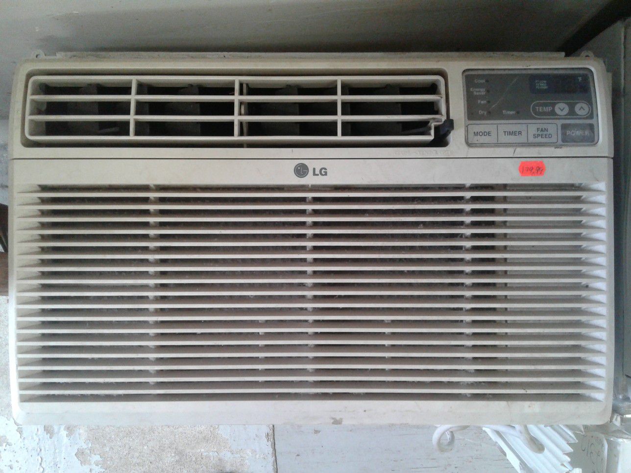 LG LWHD8000RY6 8,000 BTU Air Conditioner