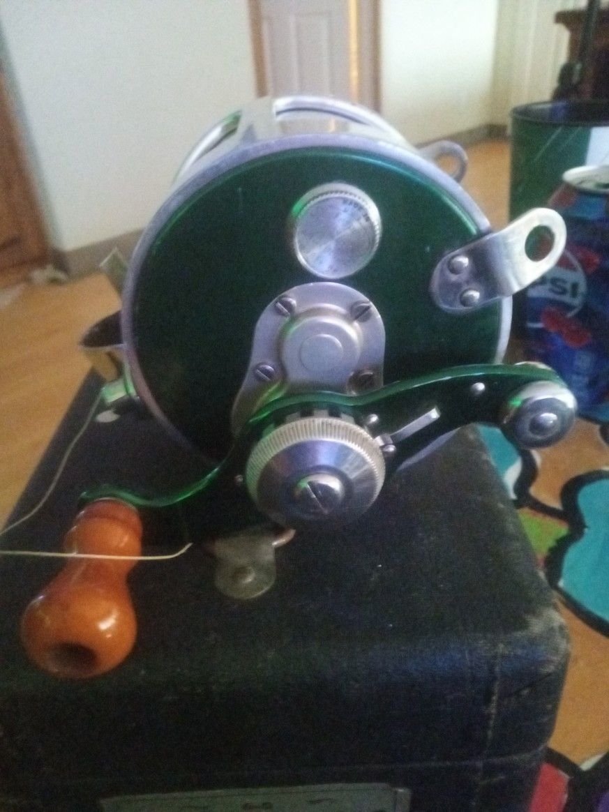 Antique Fishing Reel
