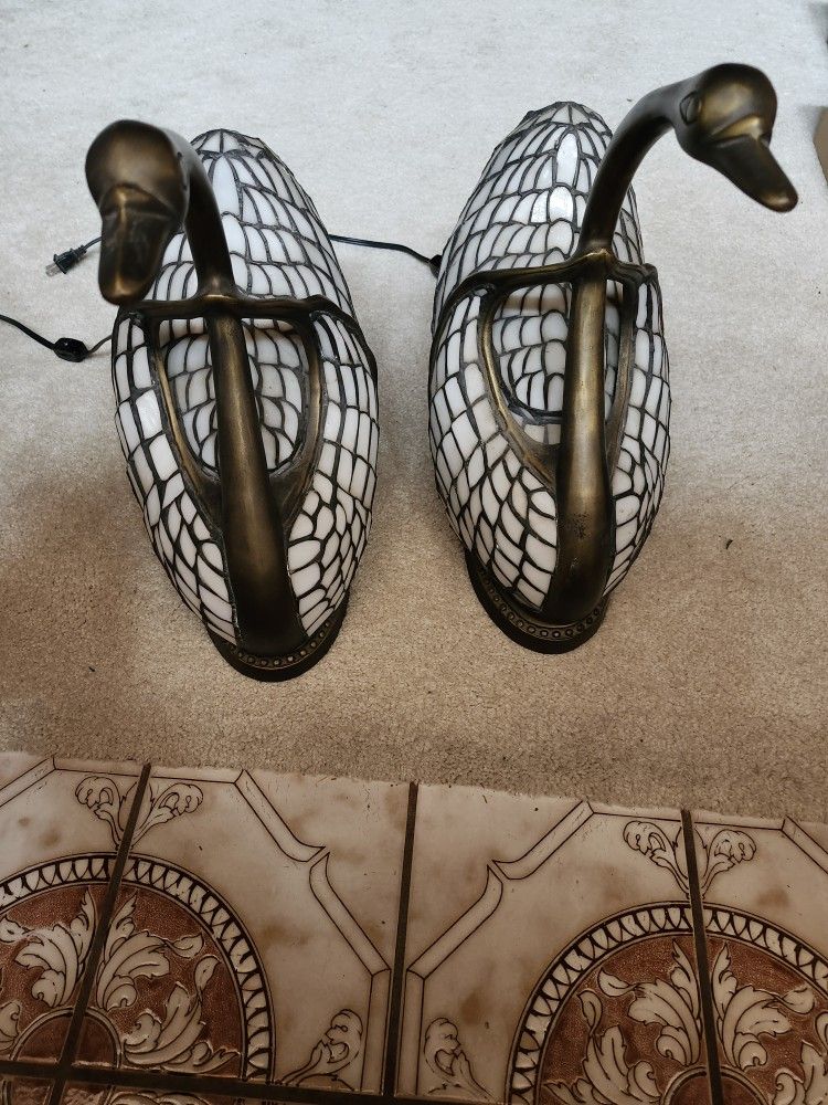 2 SWAN LAMPS