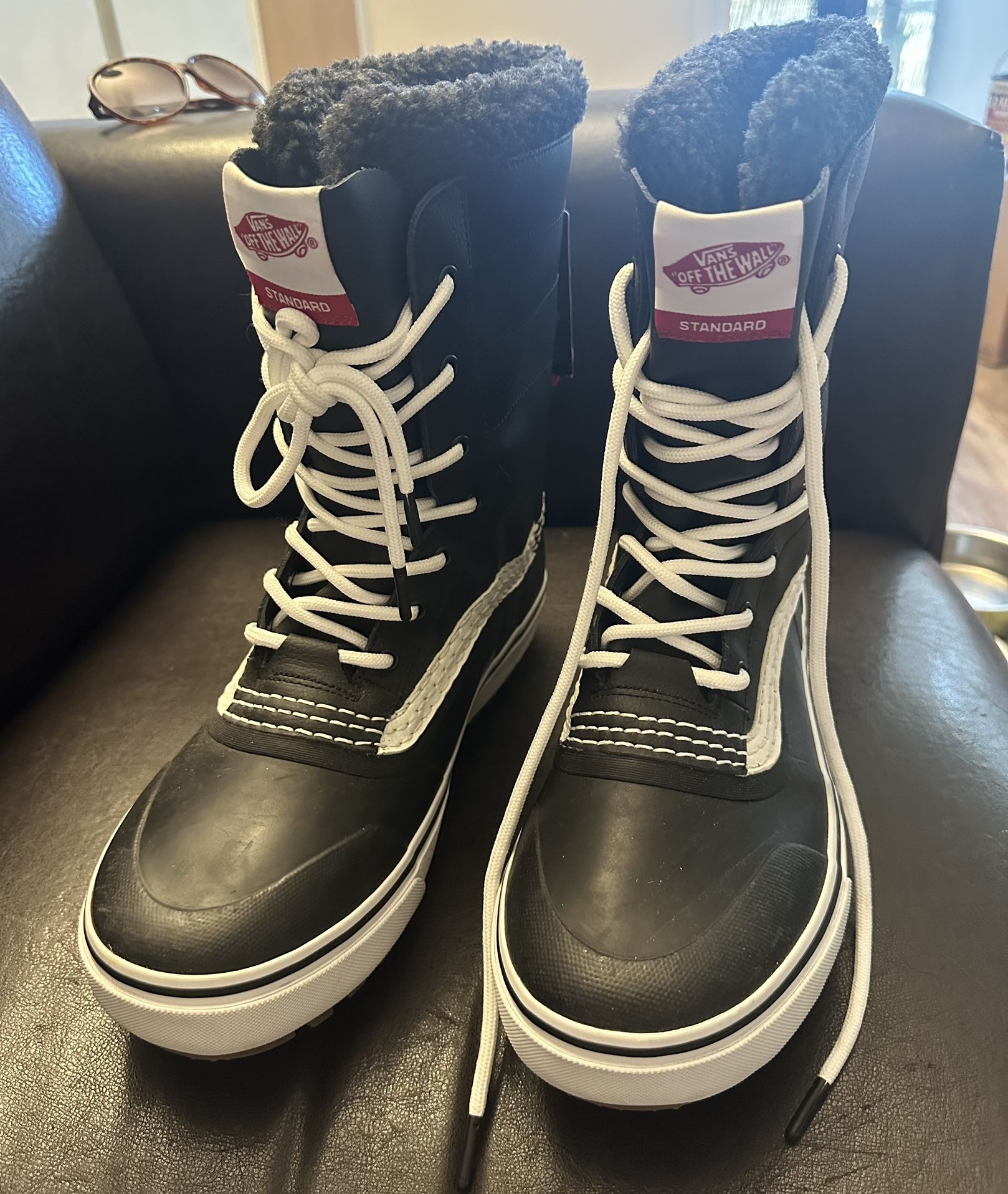 Vans Boots NWT