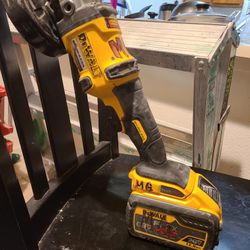 Dewalt 60v Grinder With 12.0 60v Battery