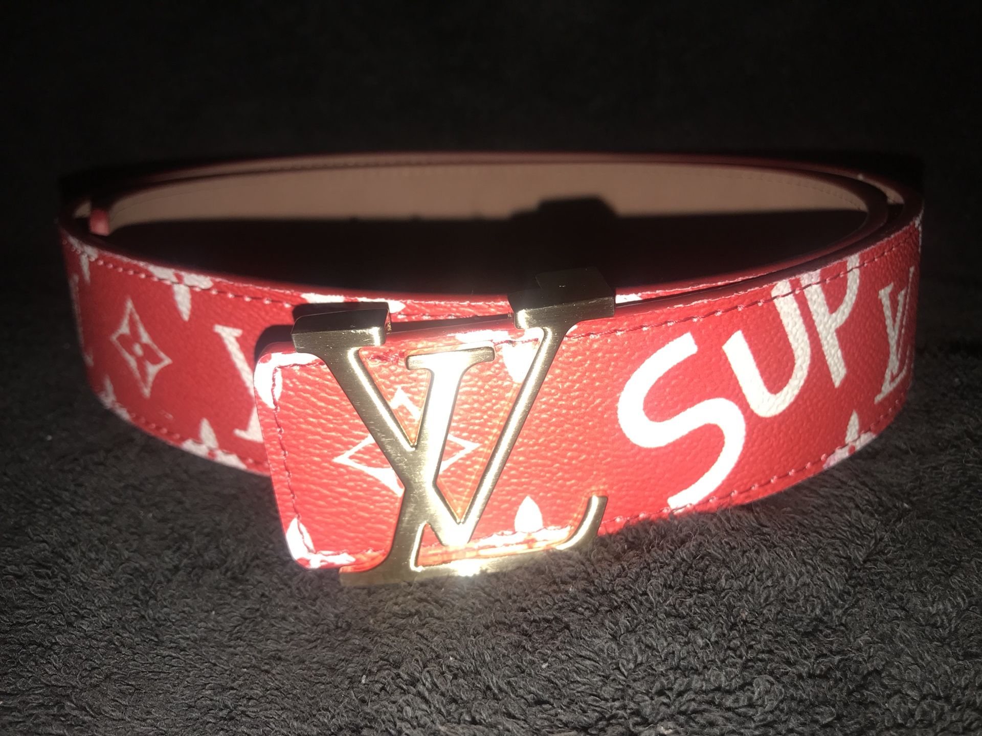 Louis Vuitton - Supreme Belt for Sale in Riverhead, NY - OfferUp