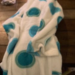 Child’s a bathrobe medium missing strap belt