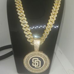 ICED OUT SD PENDANT & CHAIN