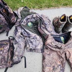 Winter And Summer Hunting Clothing