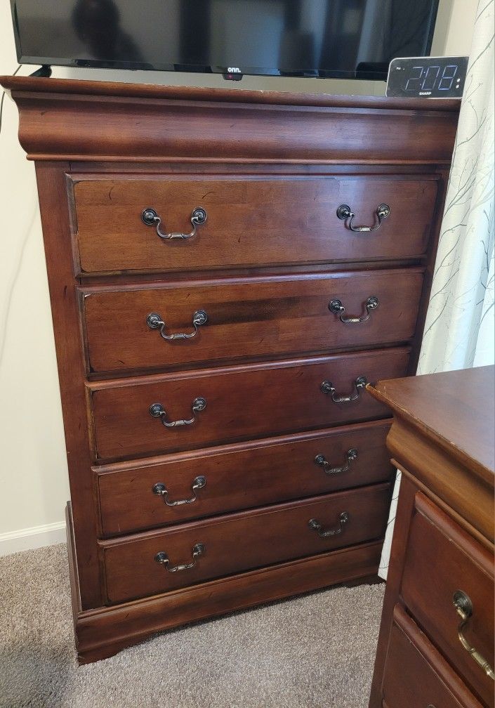 Dresser