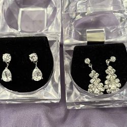 NWOT Two Pairs of Fabulously Sparkly Pierced Rhinestone Drop Earrings 