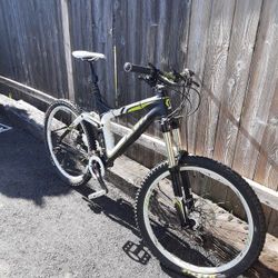 2017 SCOTT GENIUS LT 720