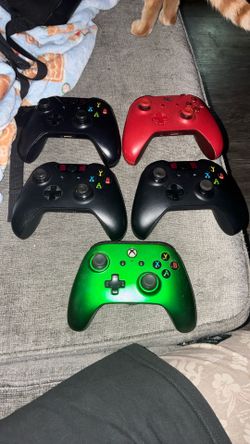 Xbox Controllers(All Five