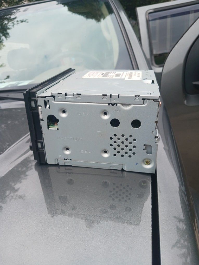 Factory Bose Stereo/6 disc