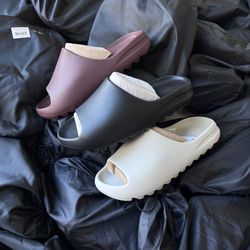 Yeezy Slide / YS-01 Slide 100% Authentic