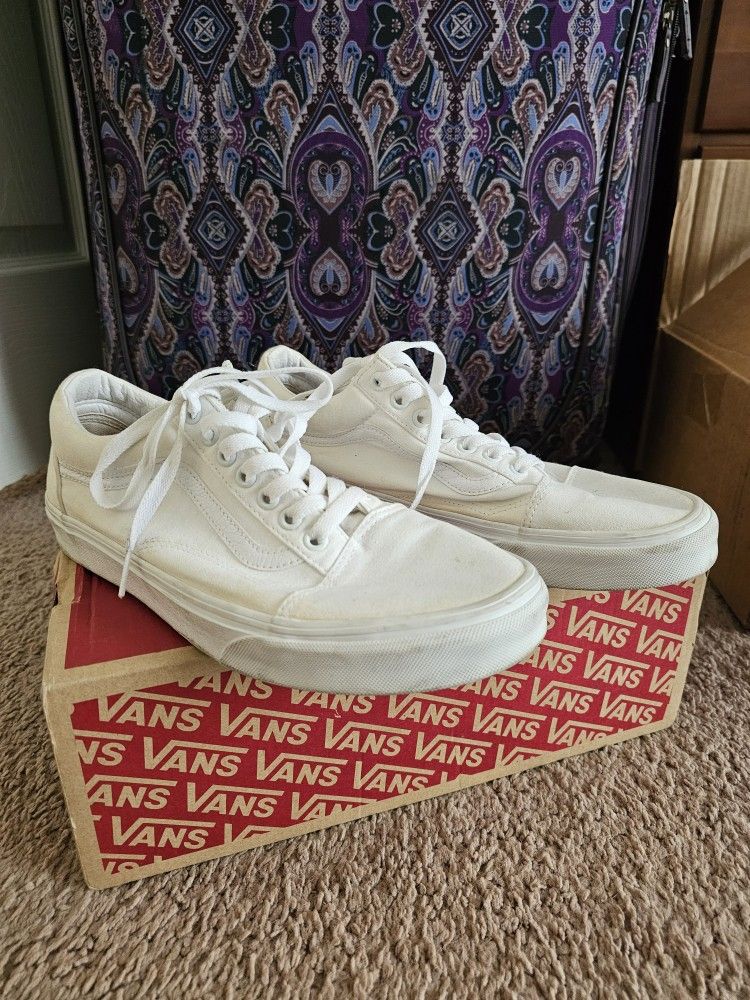 Vans 9.5 Read Description