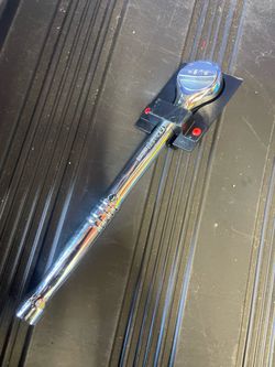 Wrench with Display