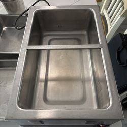 APW Wyott Commercial Food Steamer with Steam Table Pans