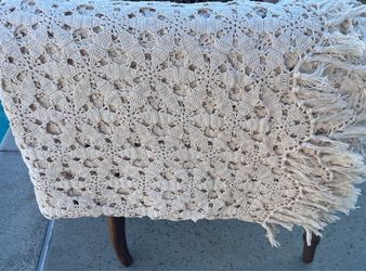 Rare Vintage Heavy Cotton Handwoven Crochet Bed Spread / Cover
