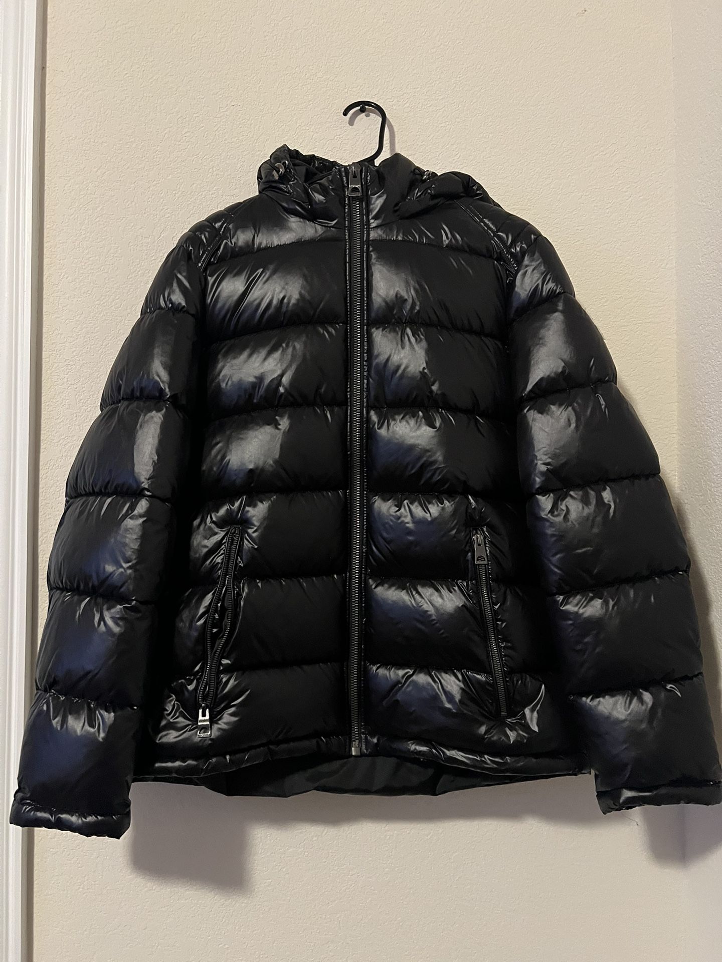 Guess Men’s Hooded Puffer Coat