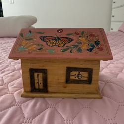 Casita Jewelry box