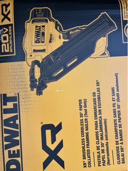 Dewalt 20V XR  Angled Finish gun