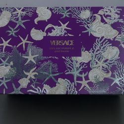 Versace Dylan Purple perfume 